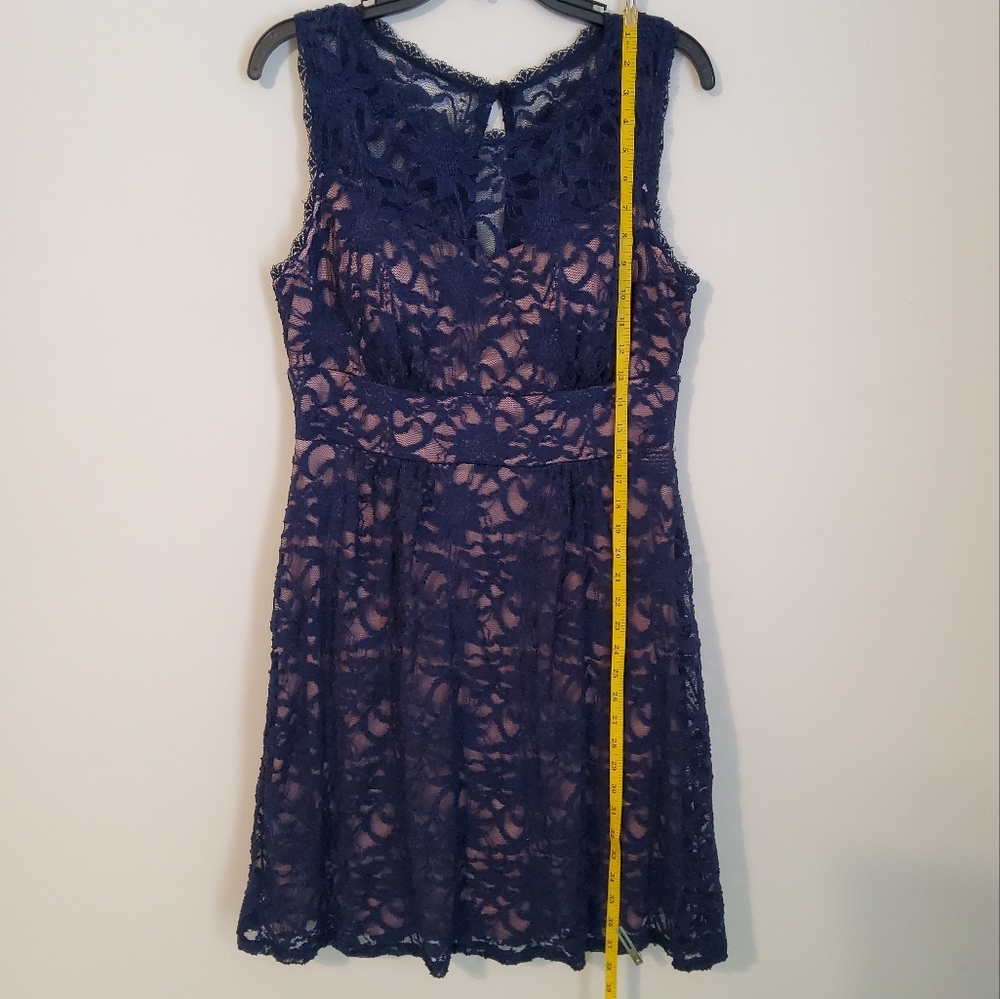 CB ESTABLISHED 1962 BLUE LACE FIT & FLARE SLEEVELESS SCOOP NECK DRESS SIZE 10 - Picture 2 of 9